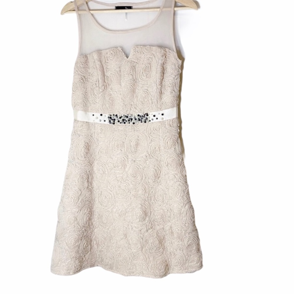 Anthropologie Ryu Womens Dress Medium Lace Rosette Netting Crystals Coqu…